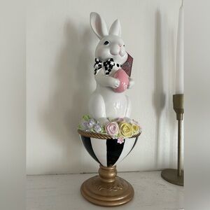 Easter Bunny Decor